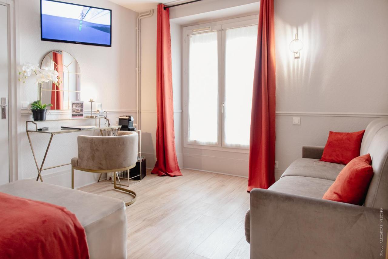 A L'hotel Des Roys 3* Versailles