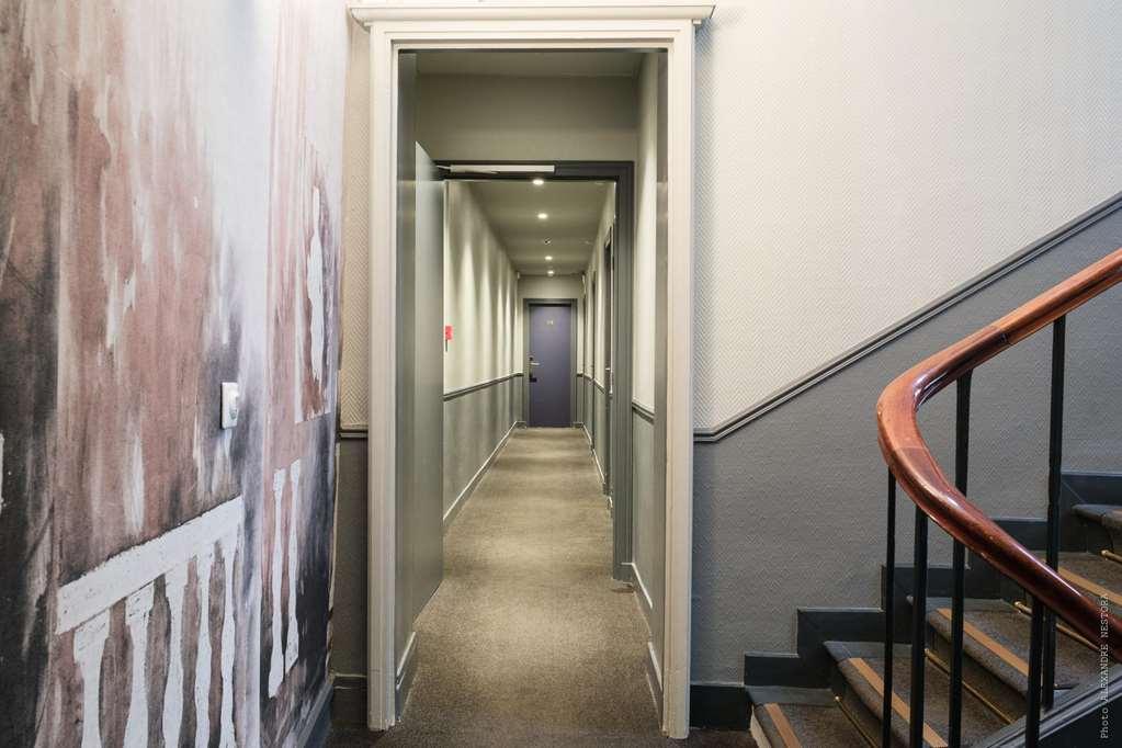 A L'hotel Des Roys Versailles
