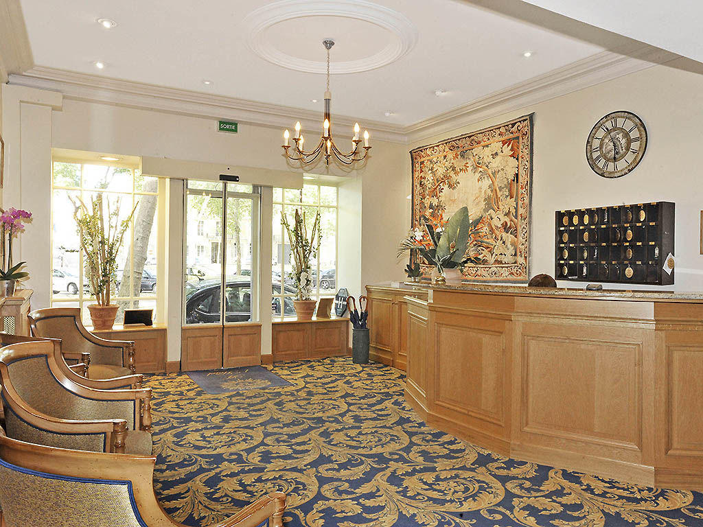 A L'hotel Des Roys Hotel 3*