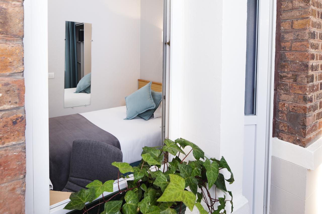 A L'hotel Des Roys 3*