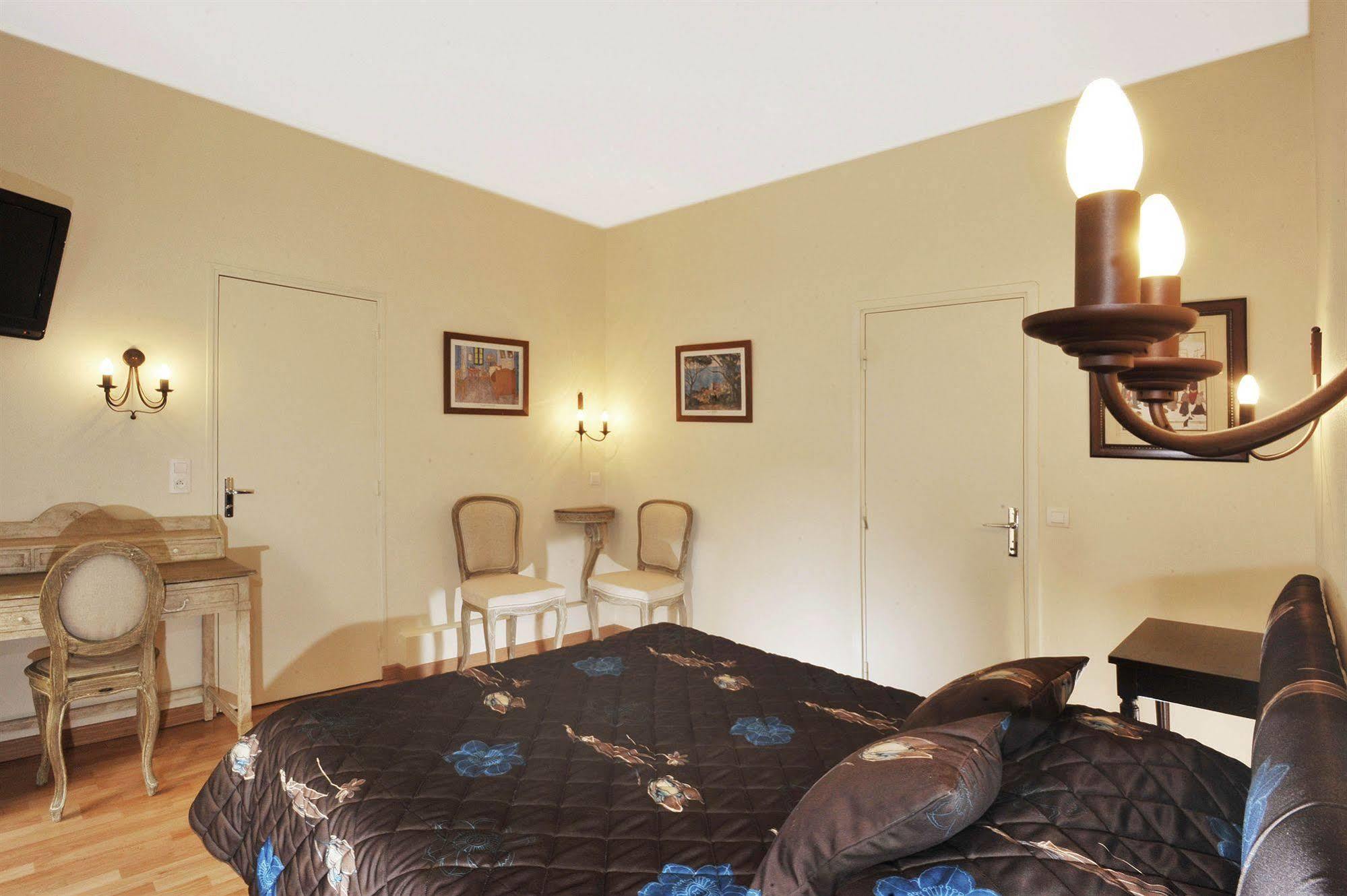 Hotel A L'hotel Des Roys Versailles